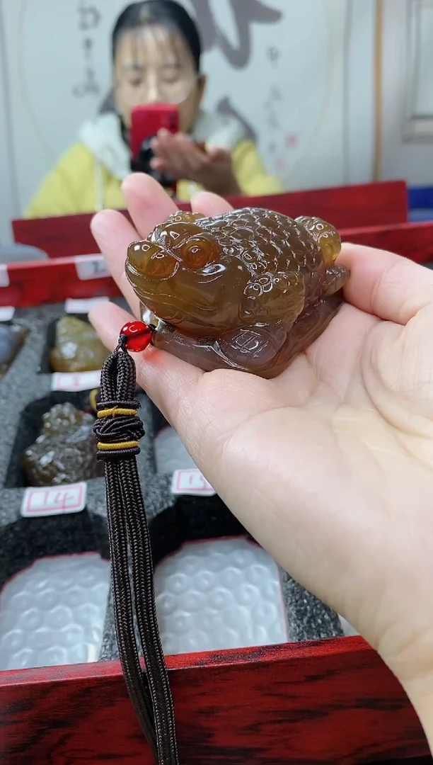 【闪购商品】玛瑙/玉髓手把件未镶嵌0