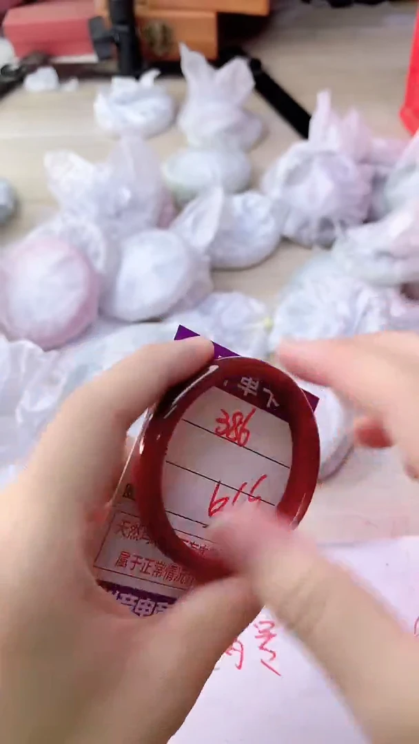 手镯玛瑙/玉髓未镶嵌386