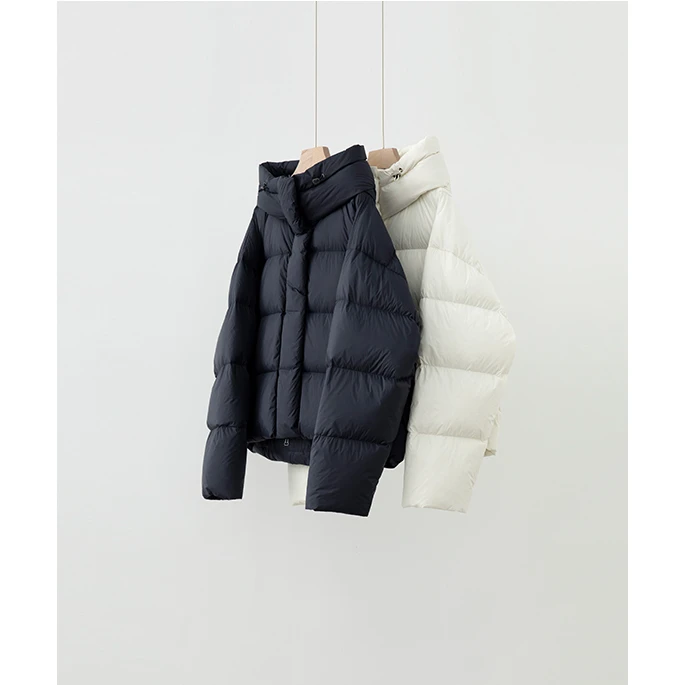 连帽减龄百搭保暖柔软轻羽绒服YRF4L0424