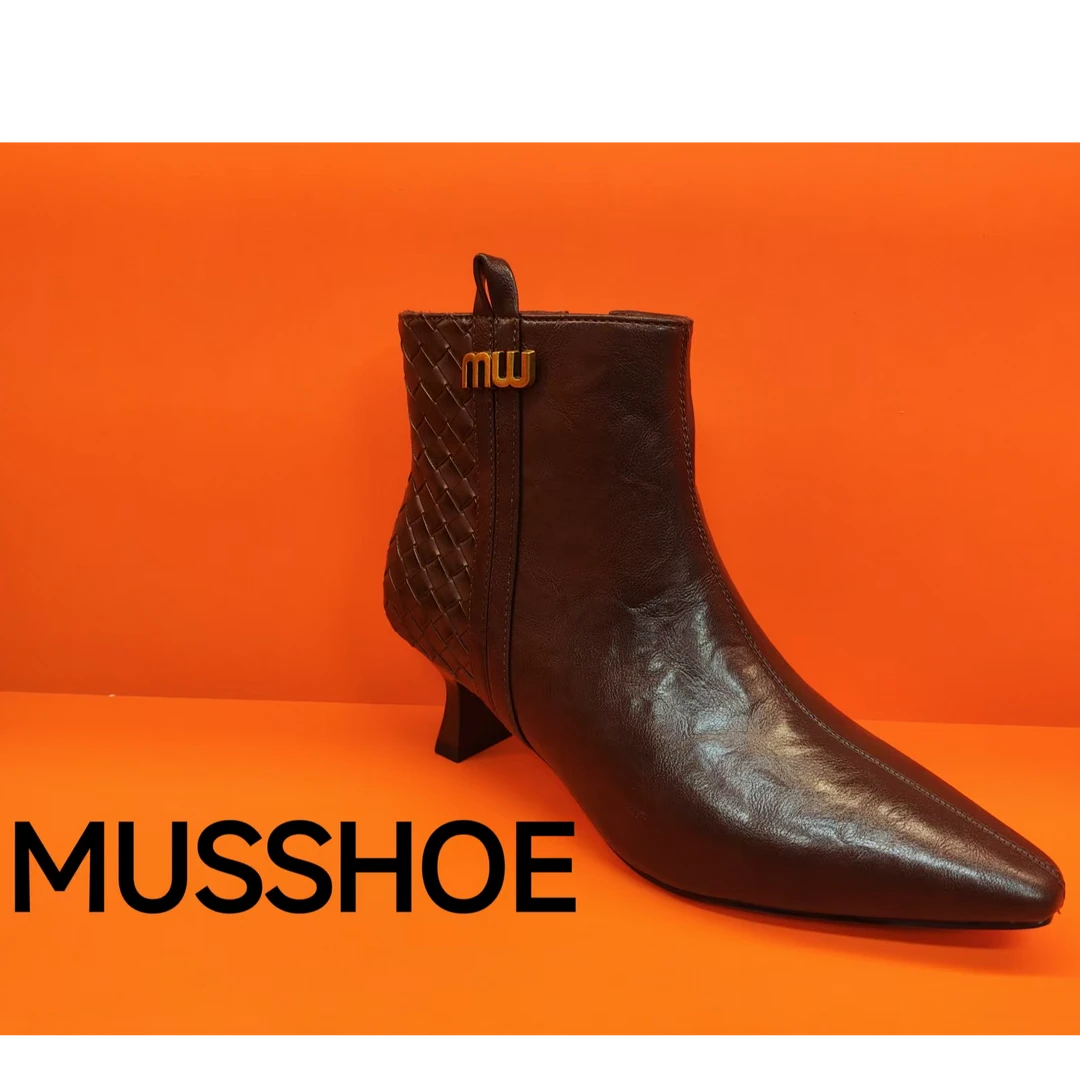 【老彭】MUSSHOE新款RX039尖头粗跟时尚百搭气质短靴