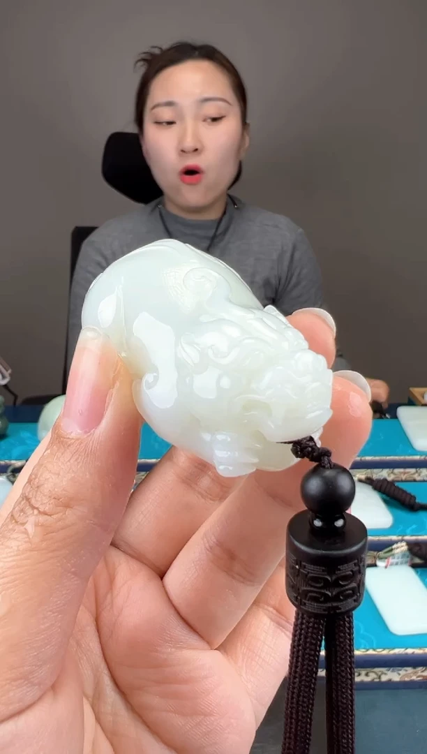 【闪购商品】和田玉颈饰未镶嵌1