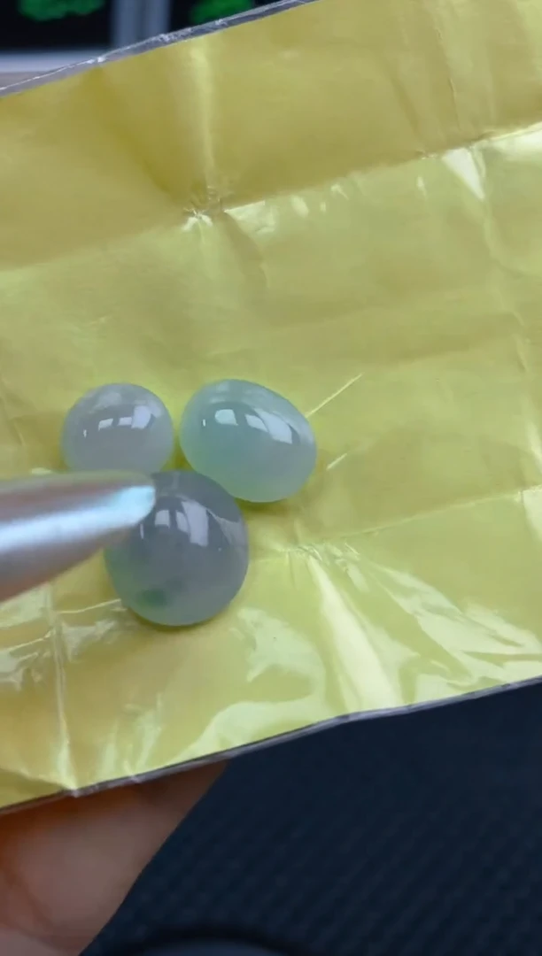 翡翠裸石天然翡翠蛋面8