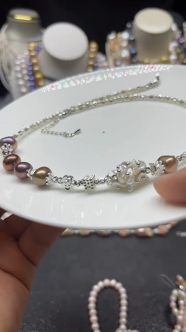 颈饰未镶嵌淡水珍珠多人