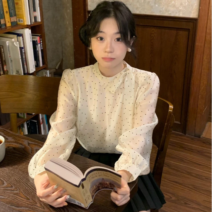 法式甜美波点蝴蝶结短袖衬衫女春夏季2025新款别致高级雪纺衫上衣