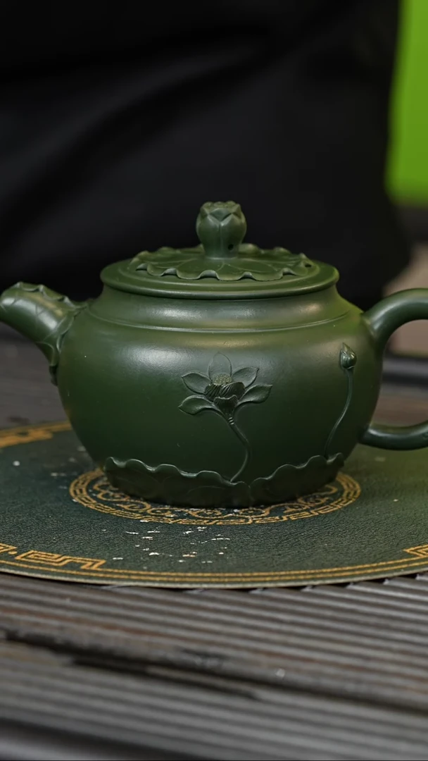 【闪购商品】紫砂茶壶BYM 绿泥 荷花壶