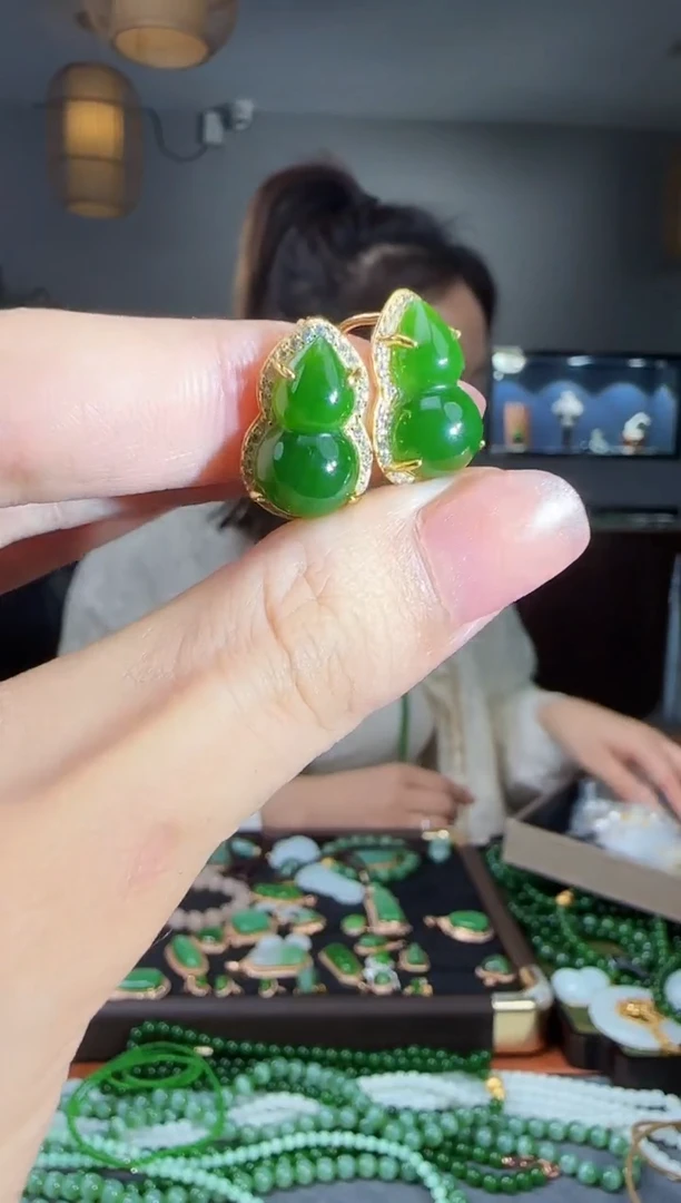 银S925镶嵌和田玉耳饰1