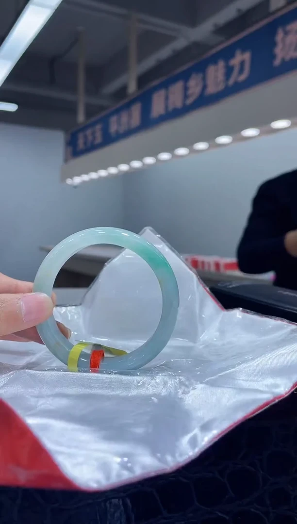 未镶嵌手镯翡翠21