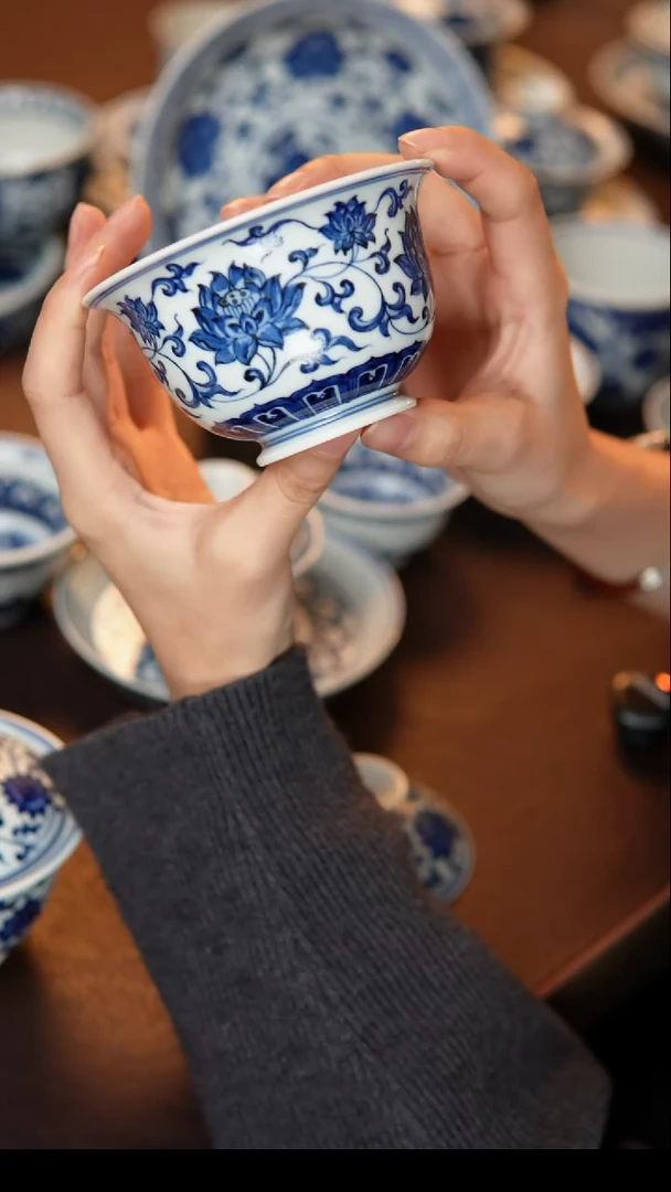 其他陶瓷荷花纹理两才盖碗