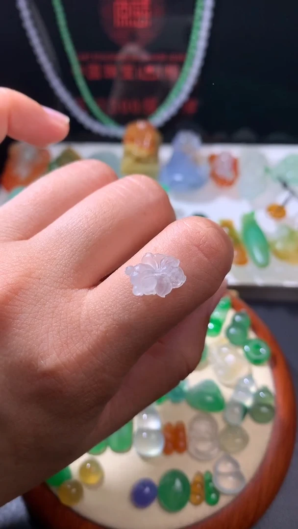 未镶嵌定制翡翠