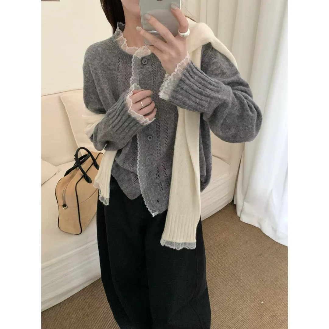 YYZZ 25992 丝羊绒蕾丝拼接长袖针织开衫女宽松显瘦减龄毛衣外套