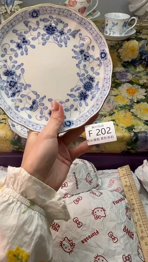 瓷片?****?瓷片瓷片         F 202