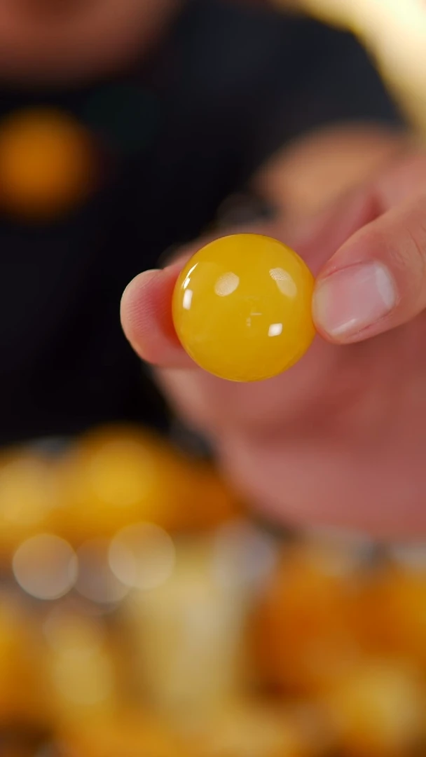 未镶嵌颈饰蜜蜡10焦皮料圆珠26mm