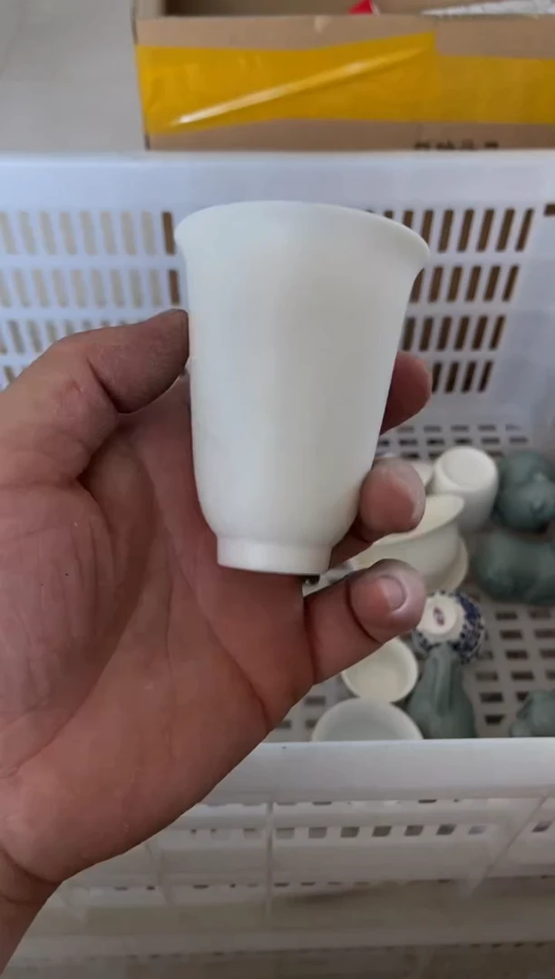 杯无运费险有瑕疵的摄影的产品有使用过的痕迹有点脏介意勿拍
