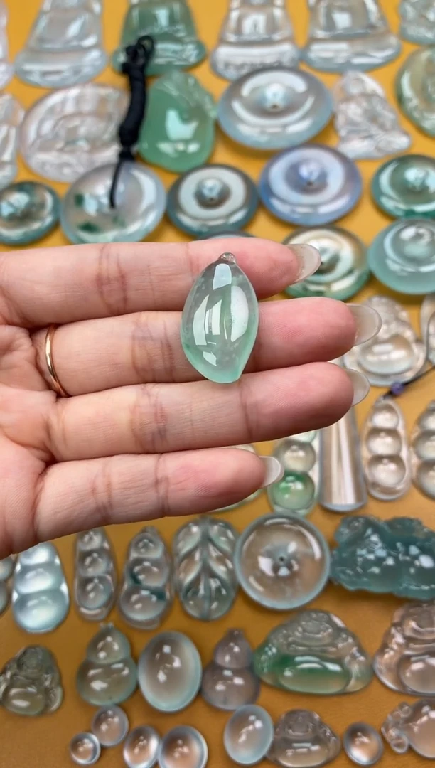 吊坠(不含链)未镶嵌翡翠52 福瓜 29 16 6.6