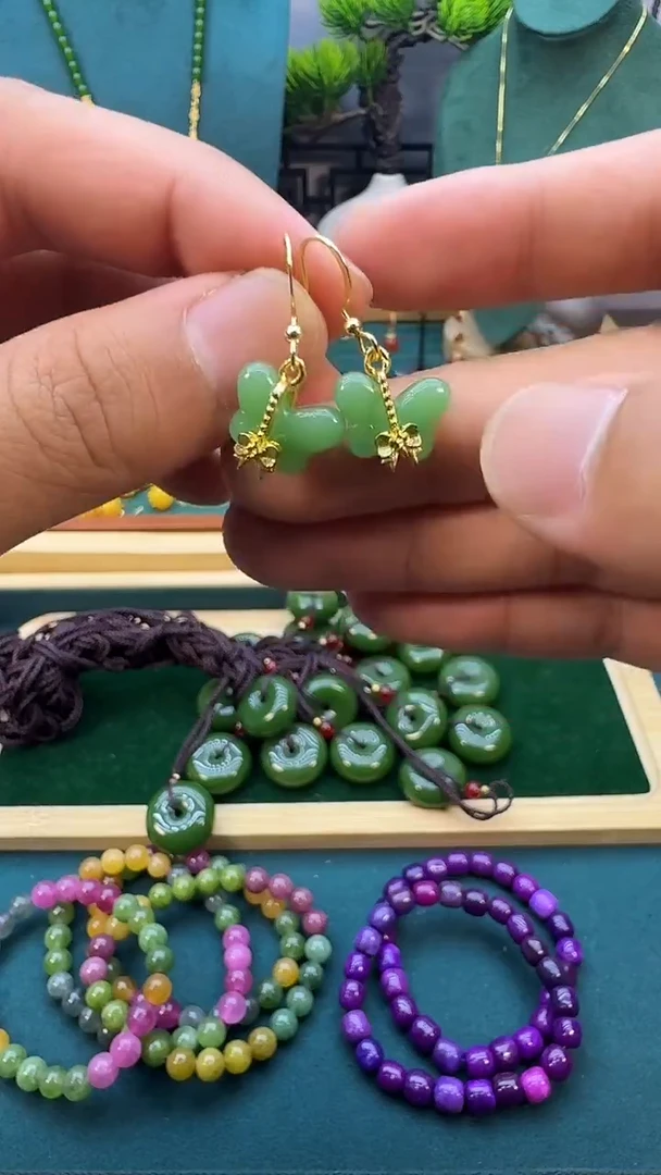 和田玉14K金镶嵌耳饰E39