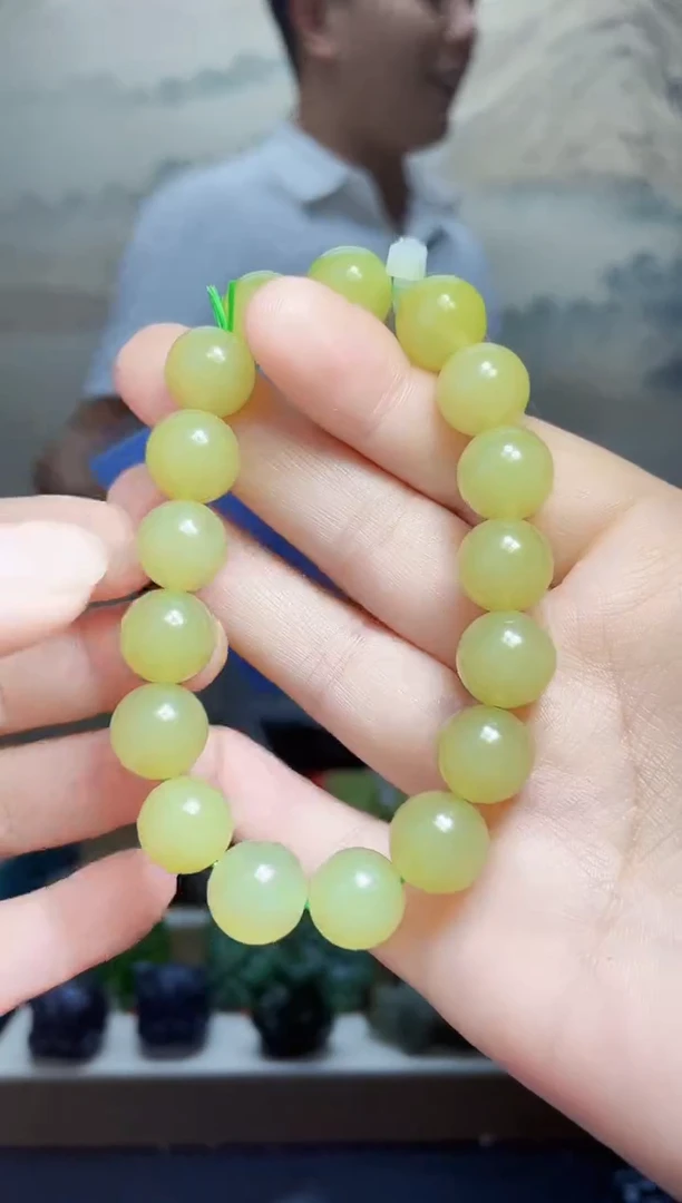 和田玉未镶嵌颈饰1