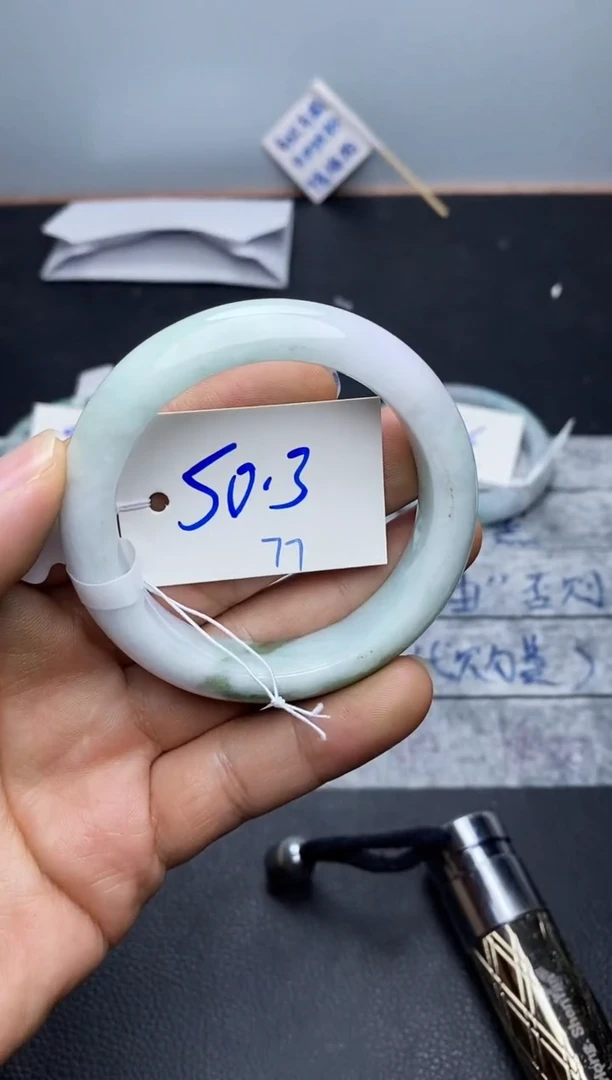 未镶嵌手镯翡翠77