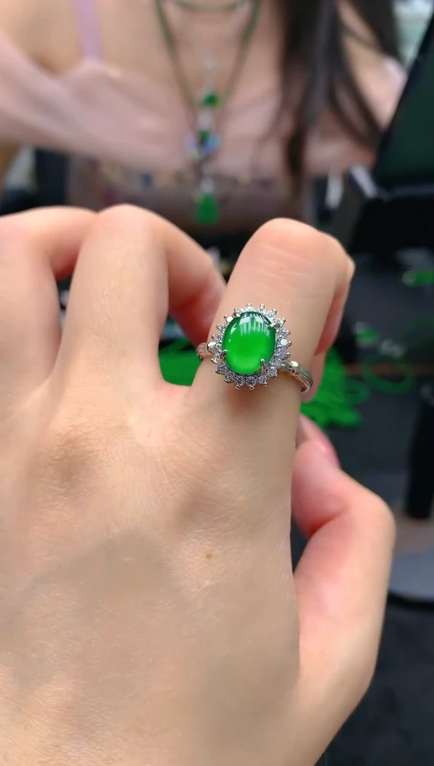 翡翠未镶嵌颈饰天然A货翡翠