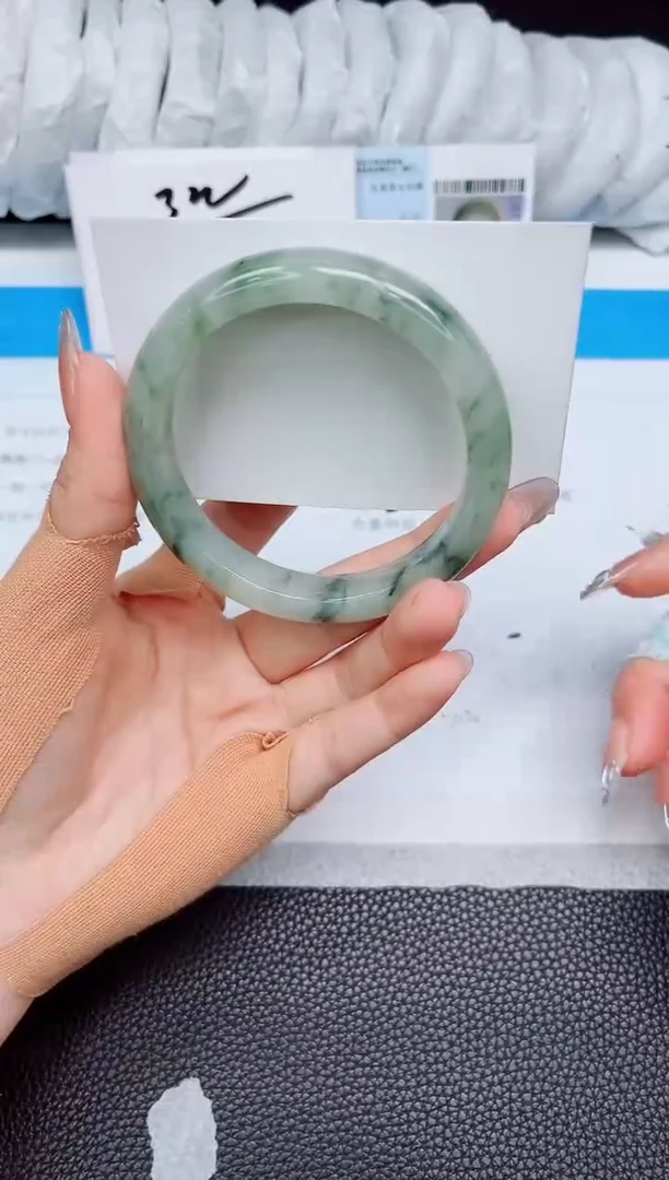 石英质玉手镯未镶嵌A321-58.6