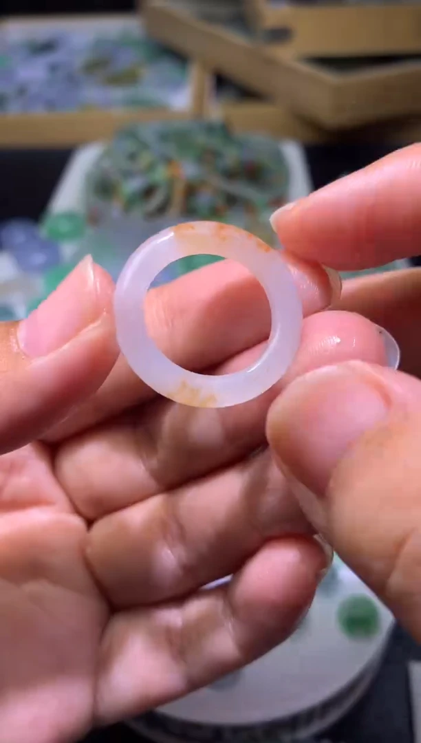 未镶嵌定制翡翠毛货