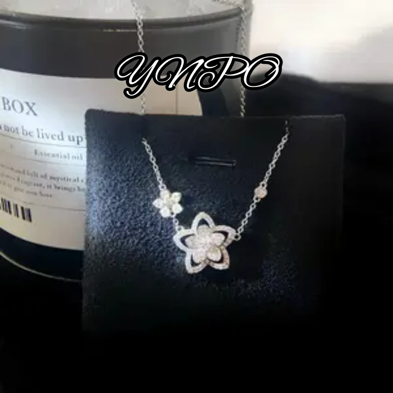 简约 经典 格双花项链