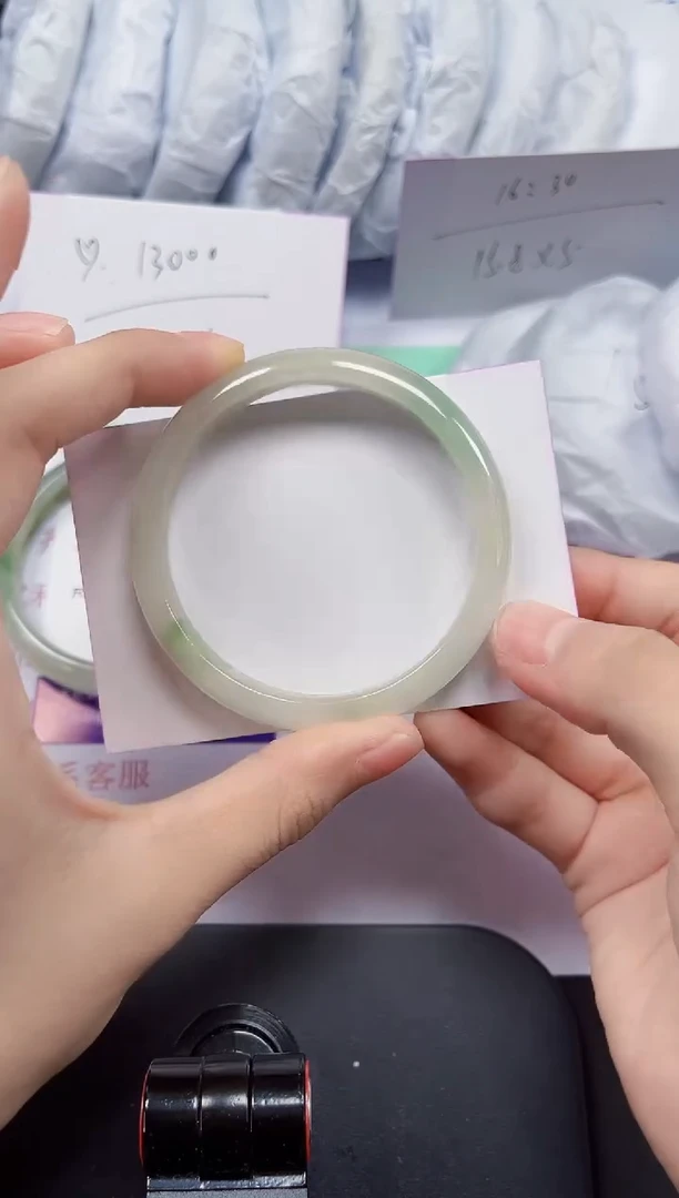 石英质玉手镯未镶嵌142-54/55