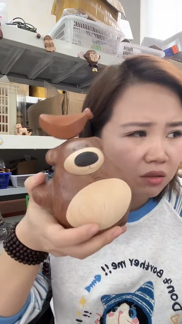 有机玻璃大熊瑕疵头顶大香蕉