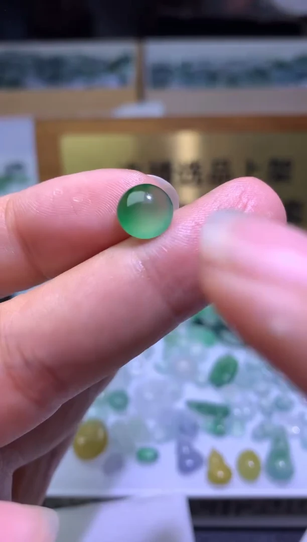 定制翡翠未镶嵌毛货