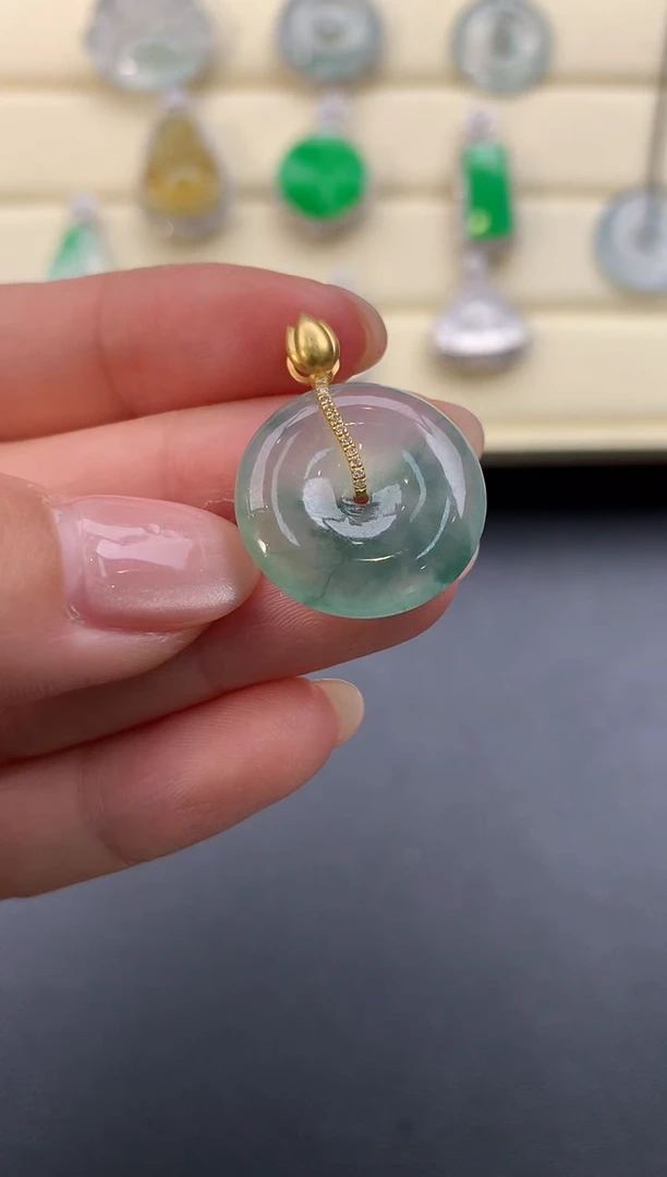 【闪购商品】翡翠颈饰18K金镶嵌X93