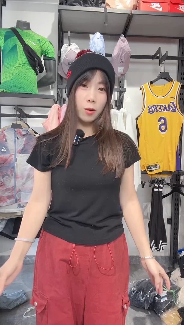 1752  编码 瑕疵款直播间过款为准 尺码