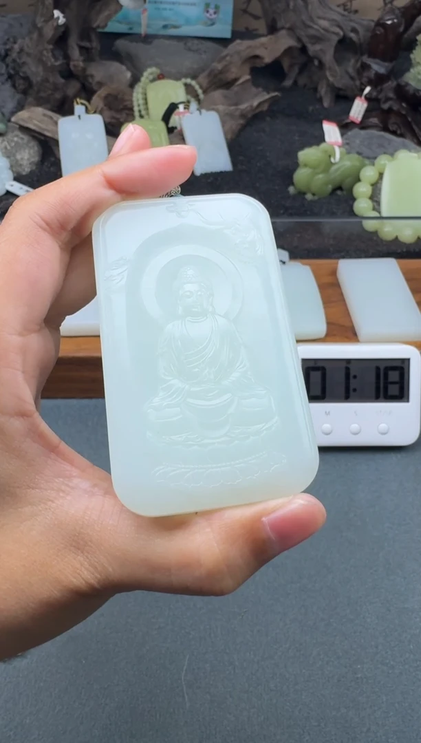 颈饰未镶嵌和田玉1