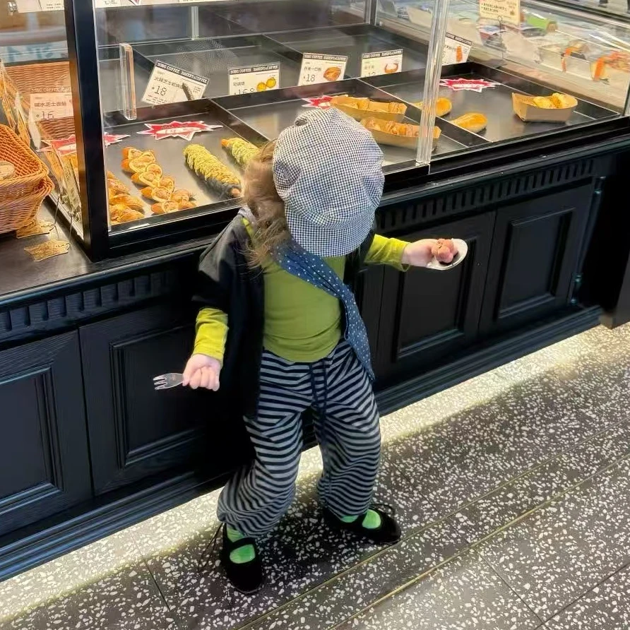 壹妈童装女童时尚套装秋季洋气儿童黑色薄款开衫绿色长袖条纹卫裤