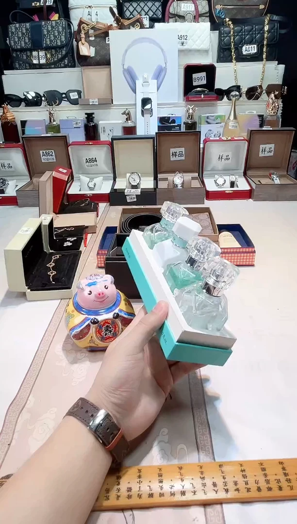 瓷片瓷器 库房到期 全部地板价@@1