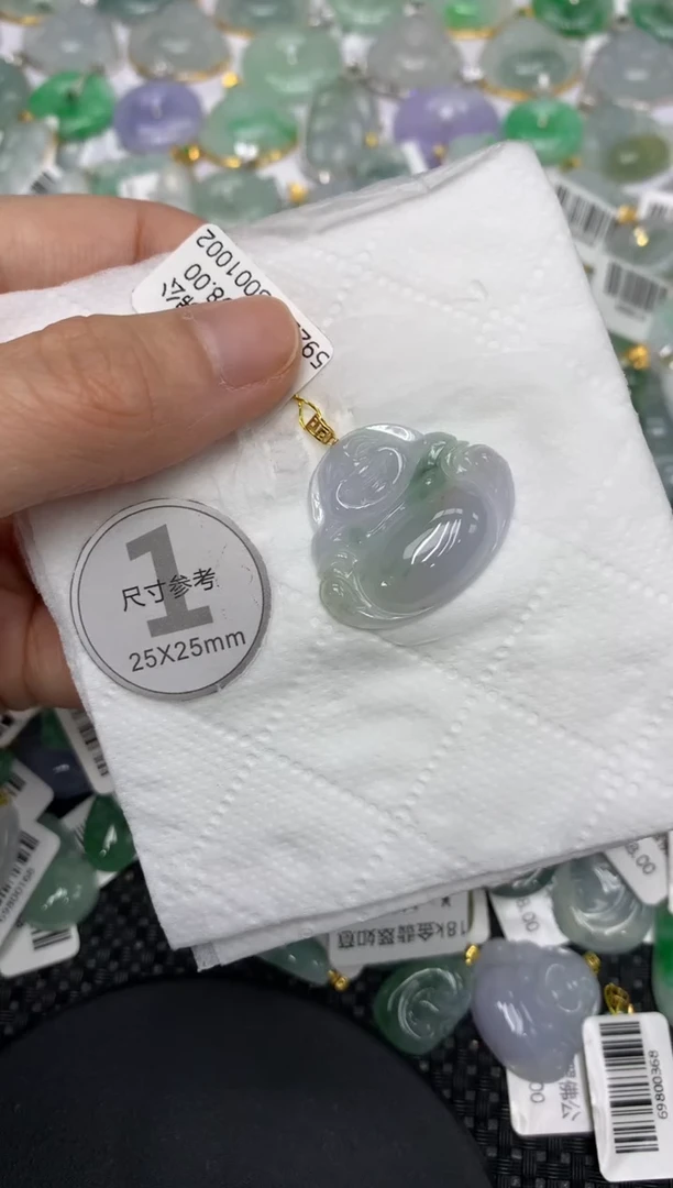 颈饰18K金镶嵌翡翠111111111111