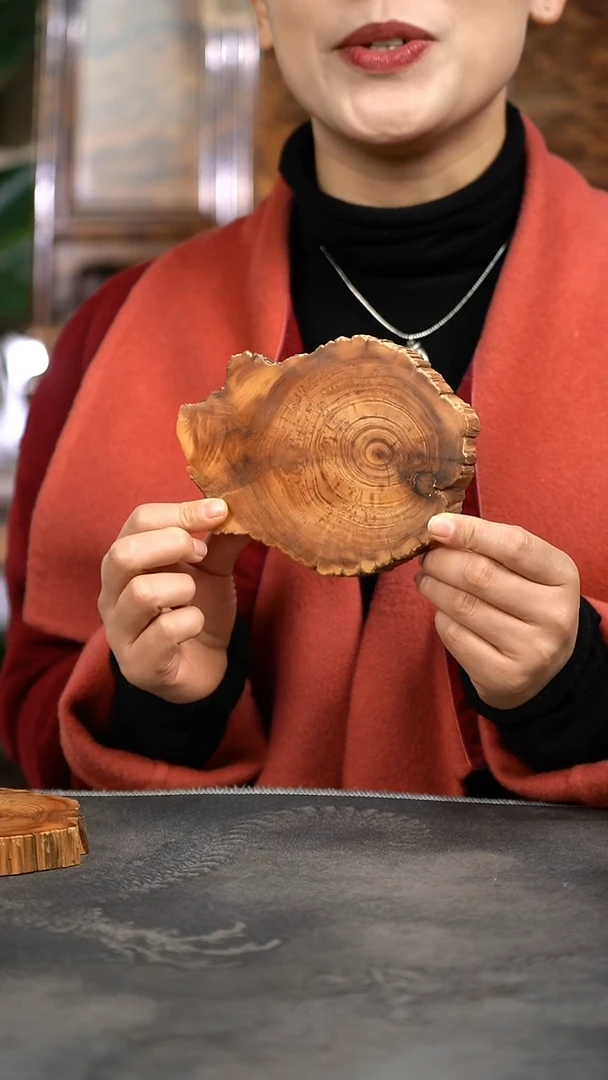 【闪购商品】柏木（崖柏）木雕淳化黑油崖柏香片817