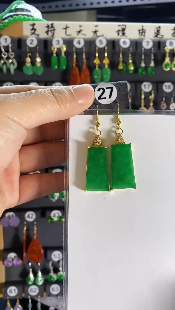 【闪购商品】翡翠耳饰银S925镶嵌27....