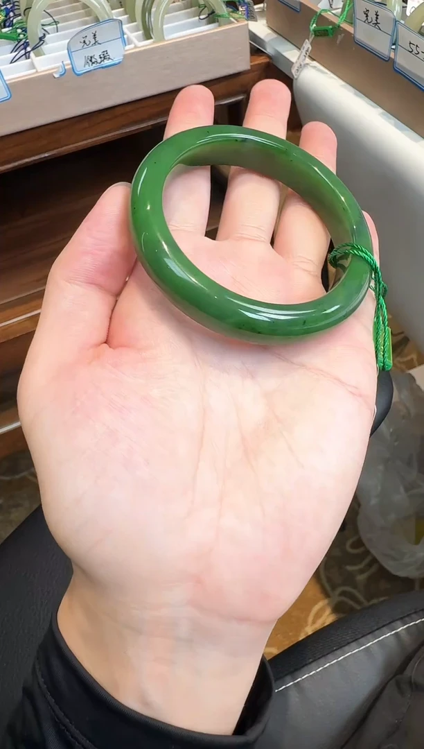 未镶嵌手镯和田玉57-