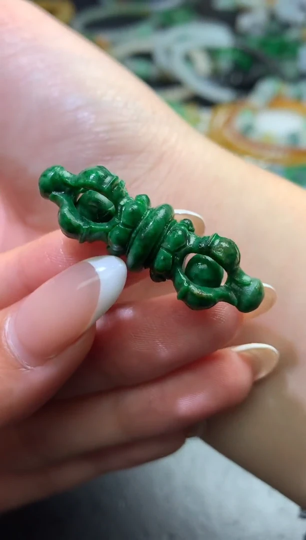 未镶嵌定制翡翠毛货 39.4-13.6