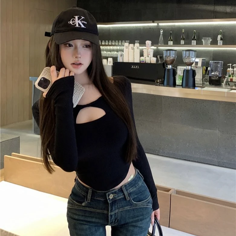 长袖镂空修身秋季女款韩版显瘦设计感气质洋气休闲上衣长裤两件套