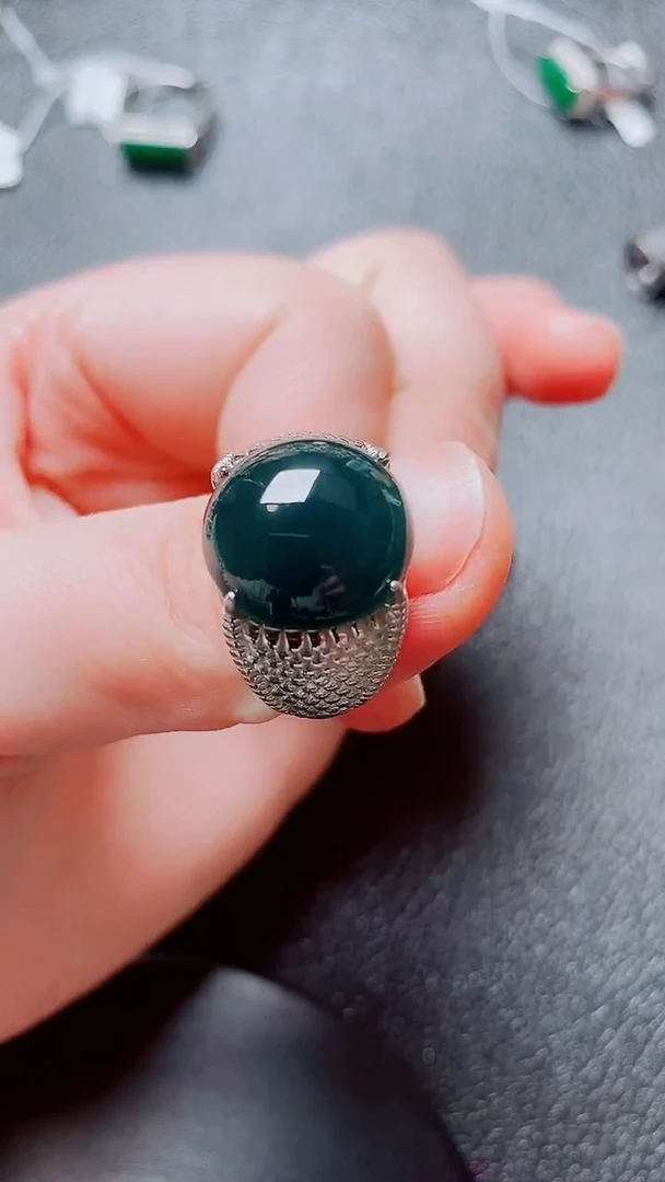 翡翠戒指银S925镶嵌翡翠