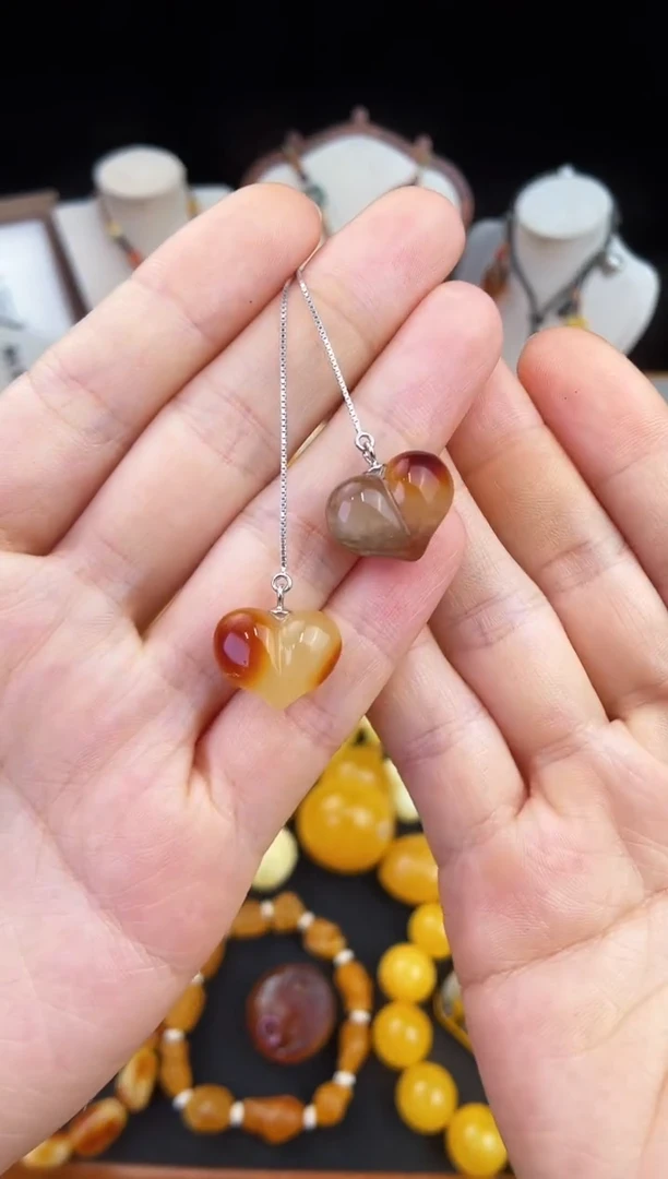 琥珀未镶嵌珠宝奇石柒月