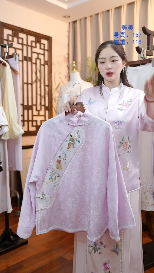 刺绣非遗服饰真丝一物一件