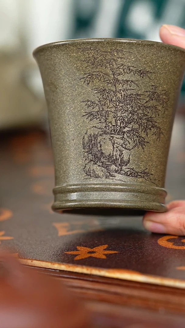 茶壶紫砂95纯蟹壳青刻绘束腰杯