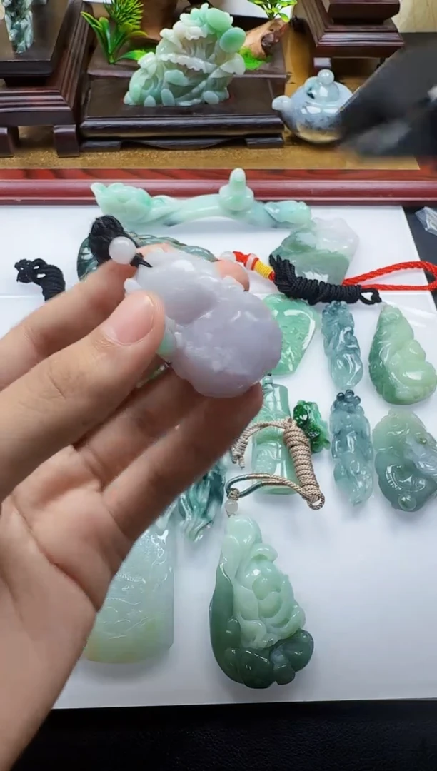 吊坠(不含链)未镶嵌翡翠1