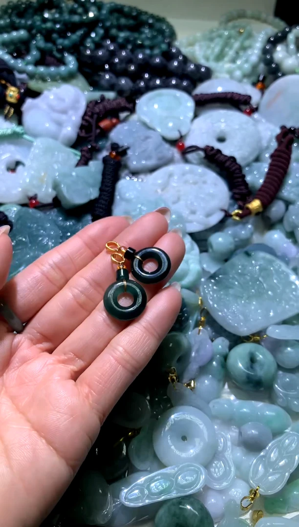 吊坠(不含链)未镶嵌翡翠1