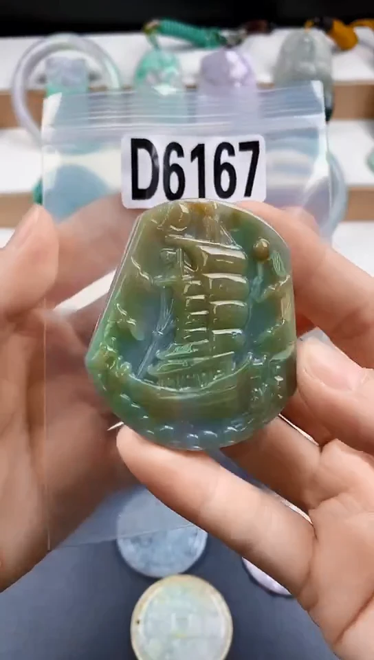 颈饰未镶嵌翡翠?****?天然翡翠吊坠挂件