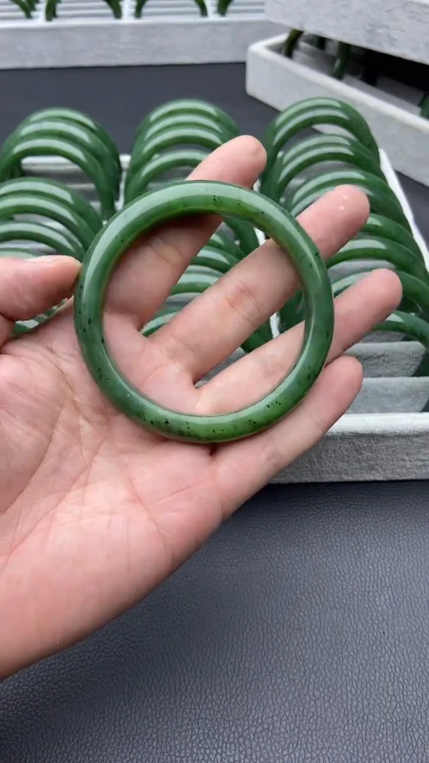 未镶嵌手镯和田玉（碧玉）37-63.4