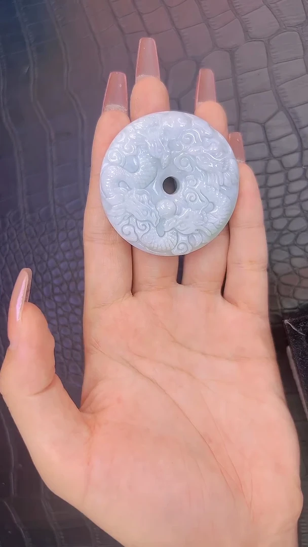 翡翠未镶嵌颈饰翡翠吊坠