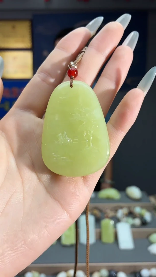 颈饰未镶嵌和田玉1