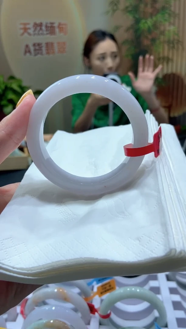 翡翠手镯未镶嵌000026006